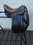 Dressage saddle Devoucoux  17" 2016 Used