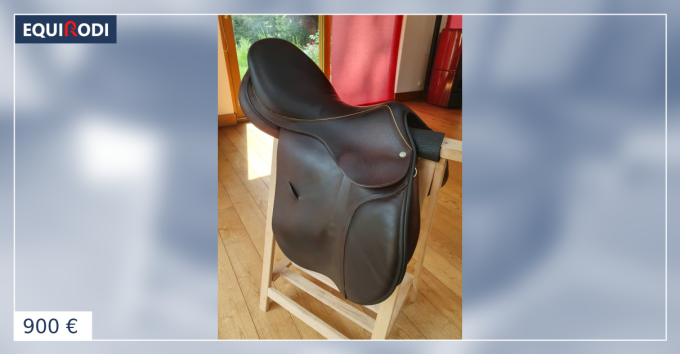 Selle De Saut Childeric 17 Pouces - Cuir Marron, Fabriquée En France