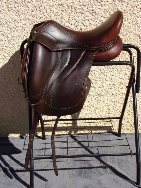 Selle dressage antares 17'5