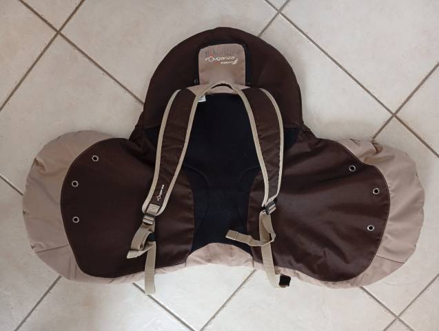 Lot complet : Selle CWD SE02 17,5" + &eacute;triers + housse