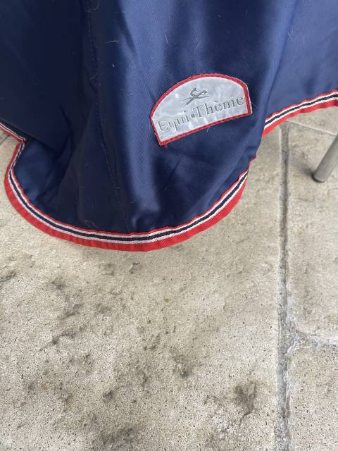 Couverture s&eacute;chante equitheme 