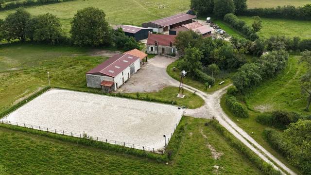 Pension box / paddock dans l'indre