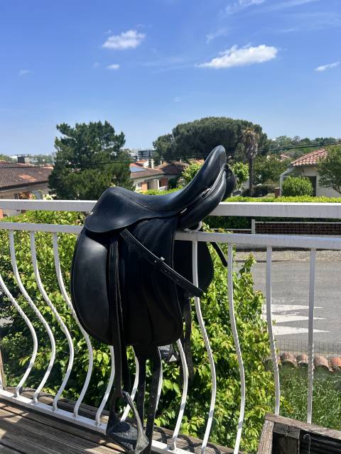 Selle de dressage Devoucoux Milady 17,5