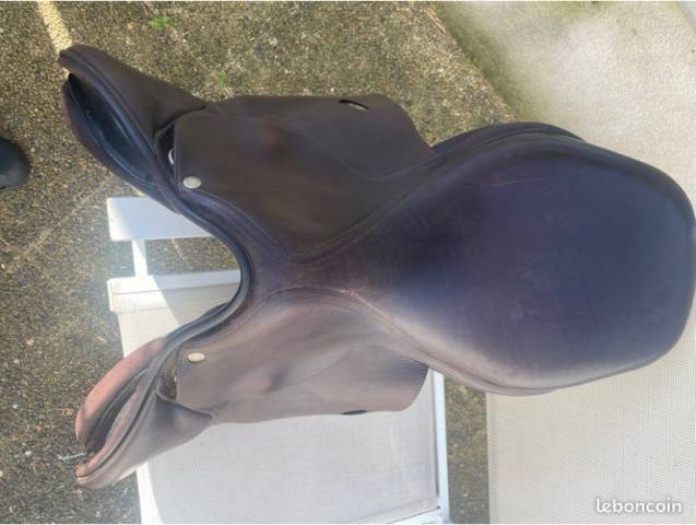 Selle Fr&eacute;d&eacute;ric BUTET 17 pouces