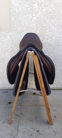 Selle &eacute;quiline taille 17 