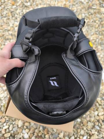 Casque d'&eacute;quitation Back on Track