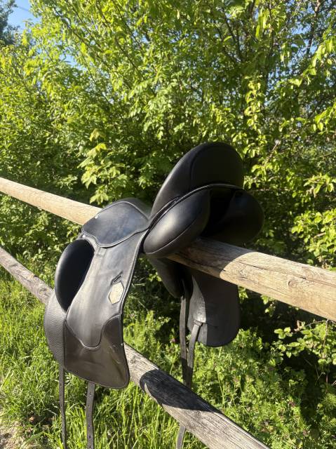 Selle dressage 17,5