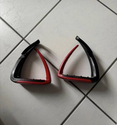 &Eacute;trier Free jump rouge et noir   Taille enfants