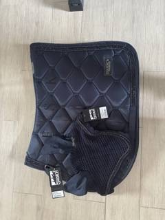 Ensemble tapis et bonnet eskadron