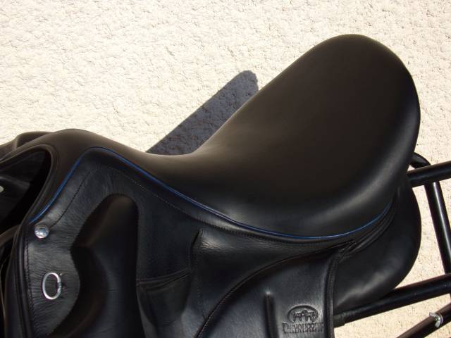 Selle Dressage Devoucoux Makila Lab 17'5