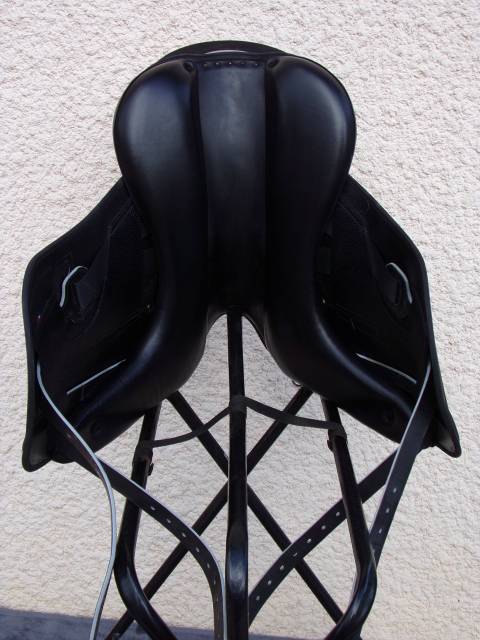 Selle Dressage Childeric DPL 17'5 &eacute;tat neuf
