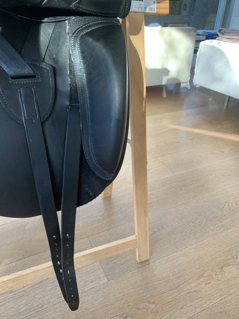 Selle dressage Erreplus Adelinde 