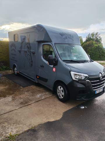 Camion chevaux 
