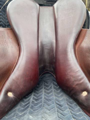 Selle Meyer creuse 16.5-3