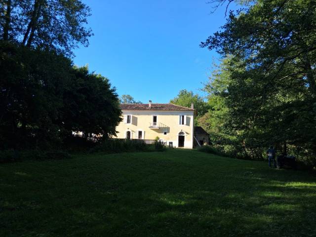 Propriété de caractère région bordelaise