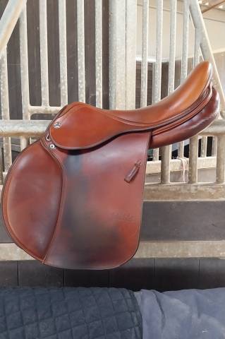 Selle marque Prestige mod&egrave;le Michel Robert 17 pouces