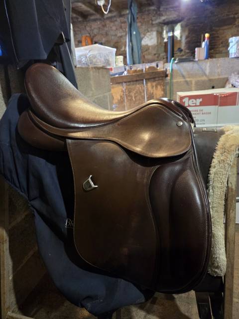 Selle mixte Bates 17,5