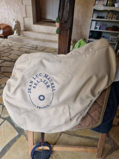 Selle Jean Luc Maurel equip&eacute;e