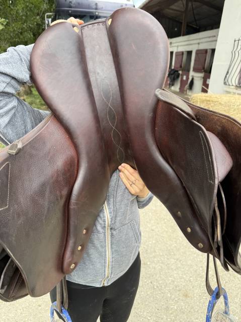 Selle Antares connexion