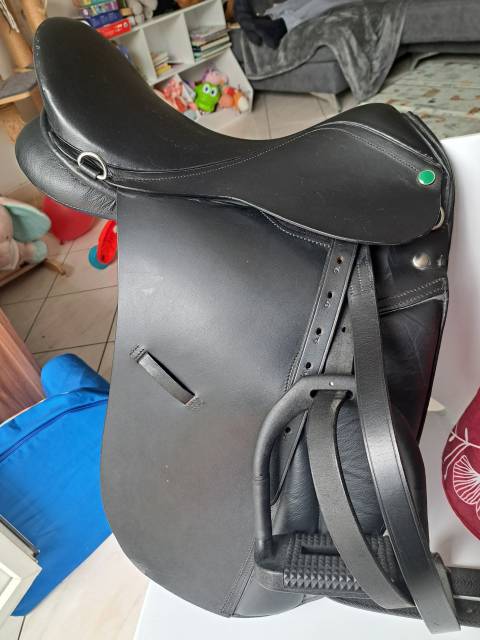 Selle de dressage SPANALDI 17,5" 