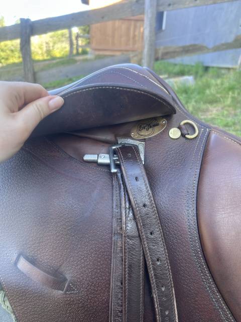 Selle &Eacute;ric Thomas Oxer   Taille : 17,5  