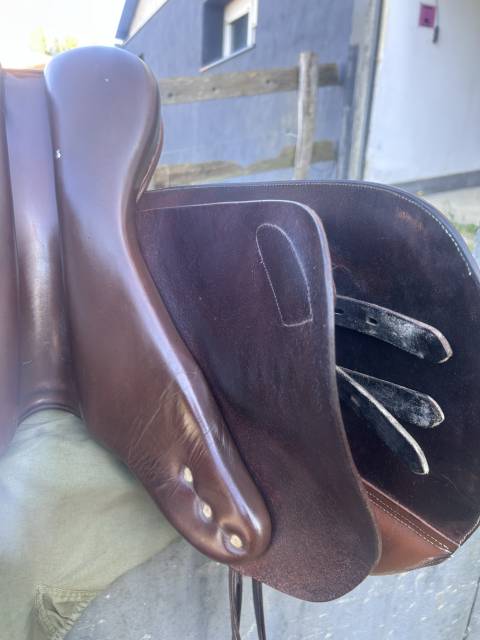 Selle &Eacute;ric Thomas Oxer   Taille : 17,5  
