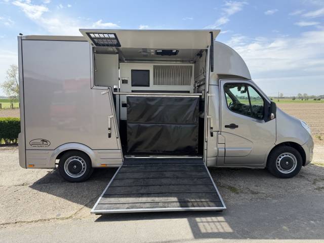 Renault master