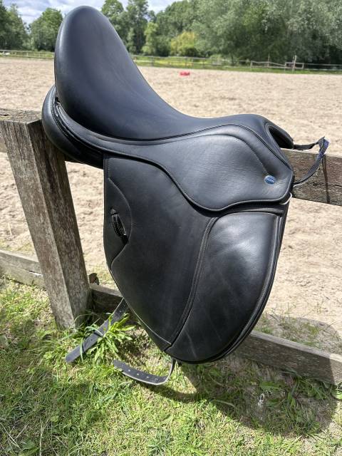 Selle dressage ikonik 