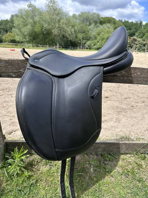 Selle dressage ikonik 