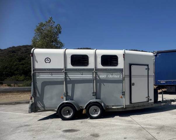 A vendre - van fautras 3 places