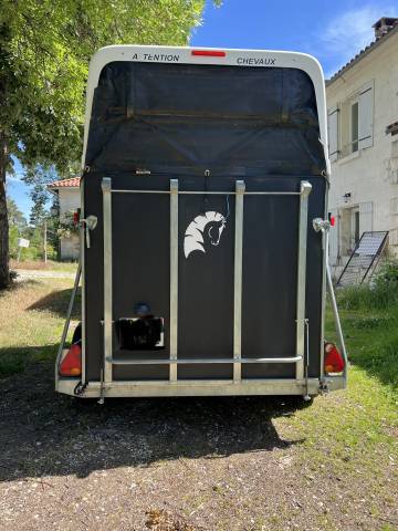 Van cheval liberté 2pl de 2015