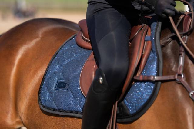 Tapis de selle Polar Night Glimmer - Equestrian Stockholm - Séchage rapide