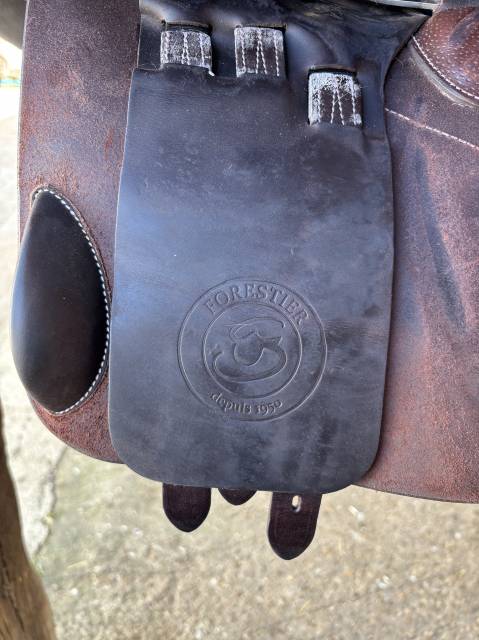 Selle Forestier &eacute;quip&eacute;e 