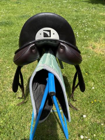 Selle Dressage Childeric DPL 17'5 2020