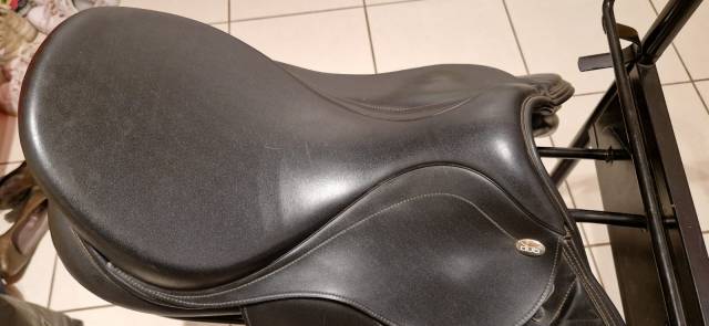 Selle Tekna Club mixte 16,5 pouces+3 ar&ccedil;ons changeables