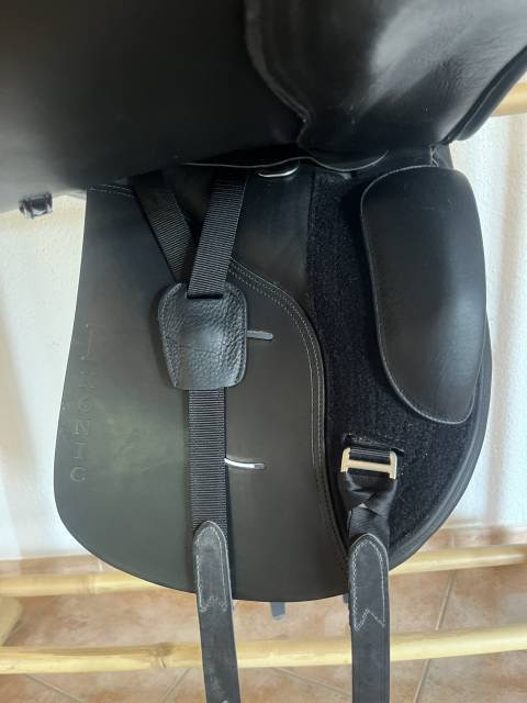 Selle de dressage Ikonic &Eacute;volution 