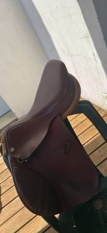 Selle Pessoa Rodrigo 