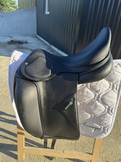 Selle de dressage Amerigo 