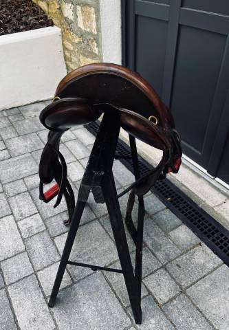 Selle Eric Thomas mod&egrave;le TREC/Randonn&eacute;e 17"5 