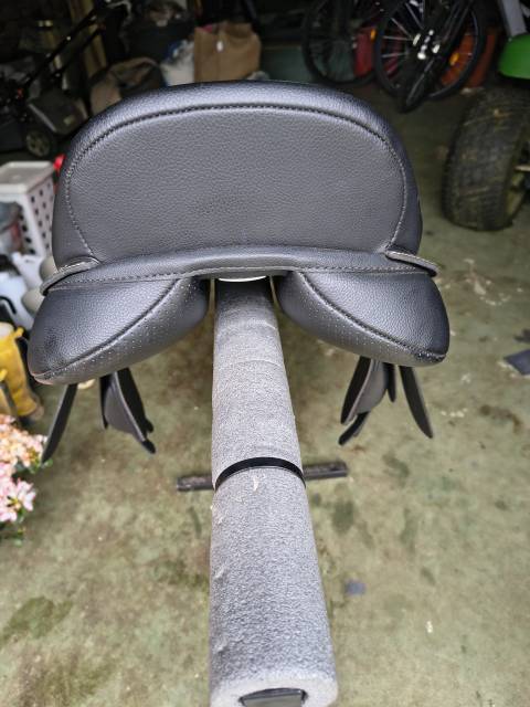 Selle Wintec jump 500 - 17 pouces 
