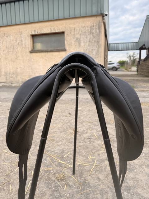 Selle dressage devoucoux 