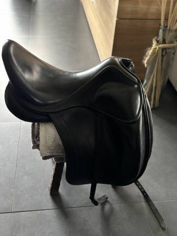 Selle de dressage  Child&eacute;ric 2009