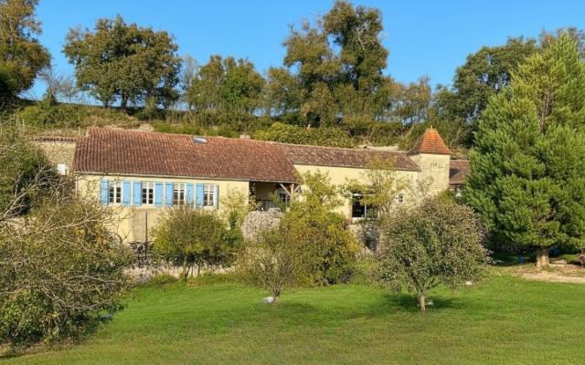 A 10 min de nérac, sur plus de 4 hectares, propriété