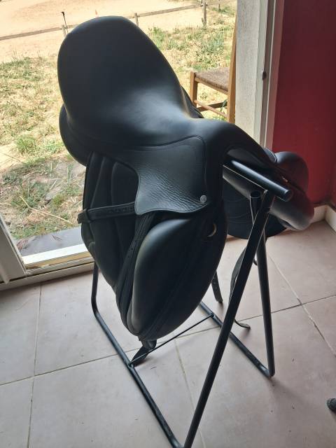 Selle de dressage Antares Cadence