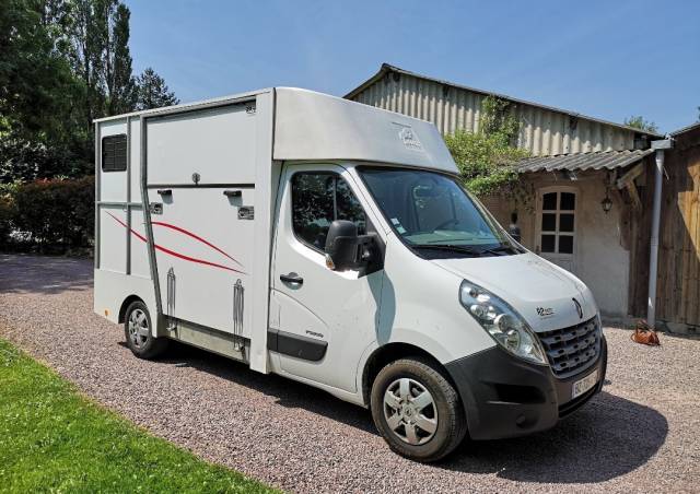 Camion chevaux 2 places