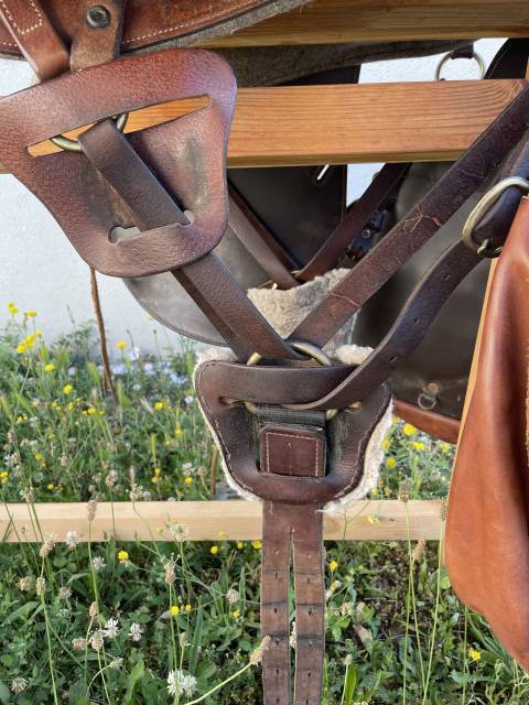 Selle Guichard randonn&eacute;e equipee