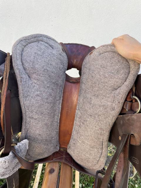 Selle Guichard randonn&eacute;e equipee