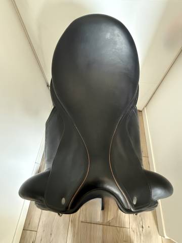 Selle childeric dressage 17.5