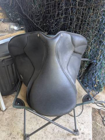 Selle Wintec dressage pro cair 17 pouces