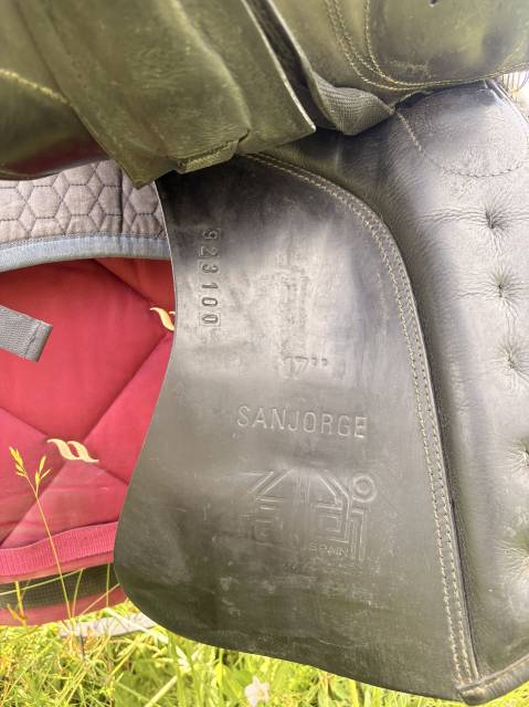 selle dressage Zaldi Sanjorge